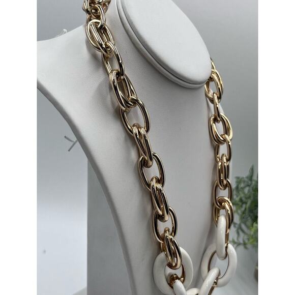 Lane Bryant Vintage Heavy White Enamel Gold Tone Link Chain Necklace - Picture 7 of 12